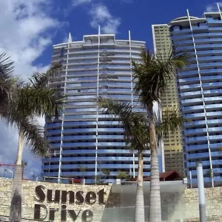 Sunset Drive Jacuzzi Apartment Benidorm